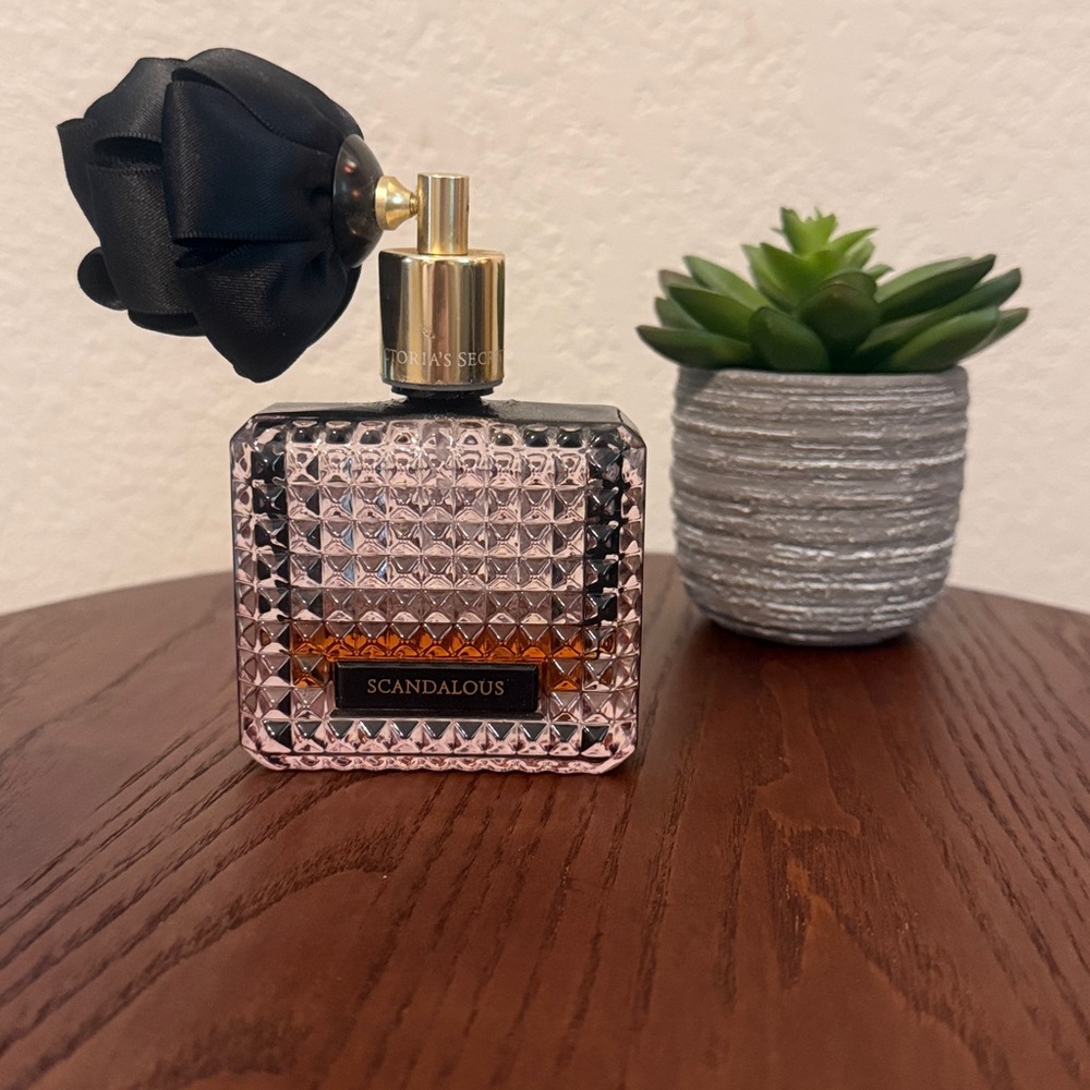 VS Scandalous Eau de Parfum - 1.7 floz